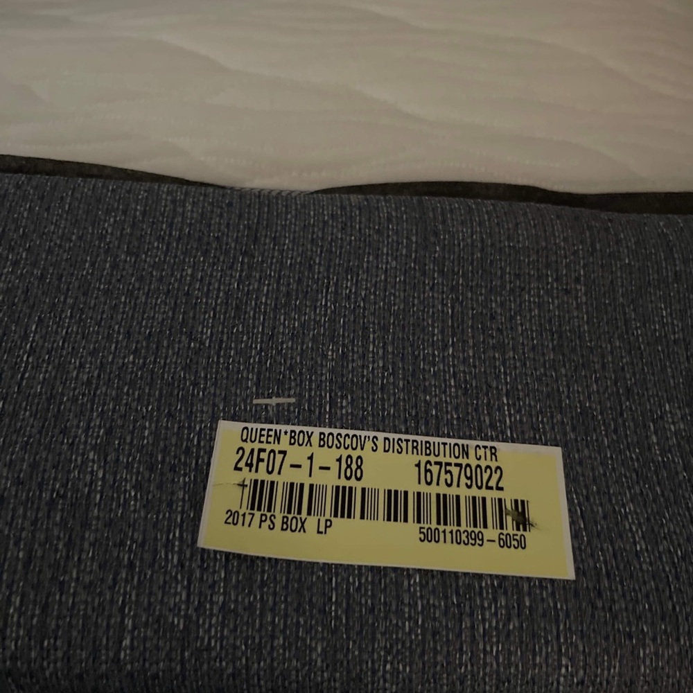 Queen Mattress & Boxspring set - Picture 2 of 2